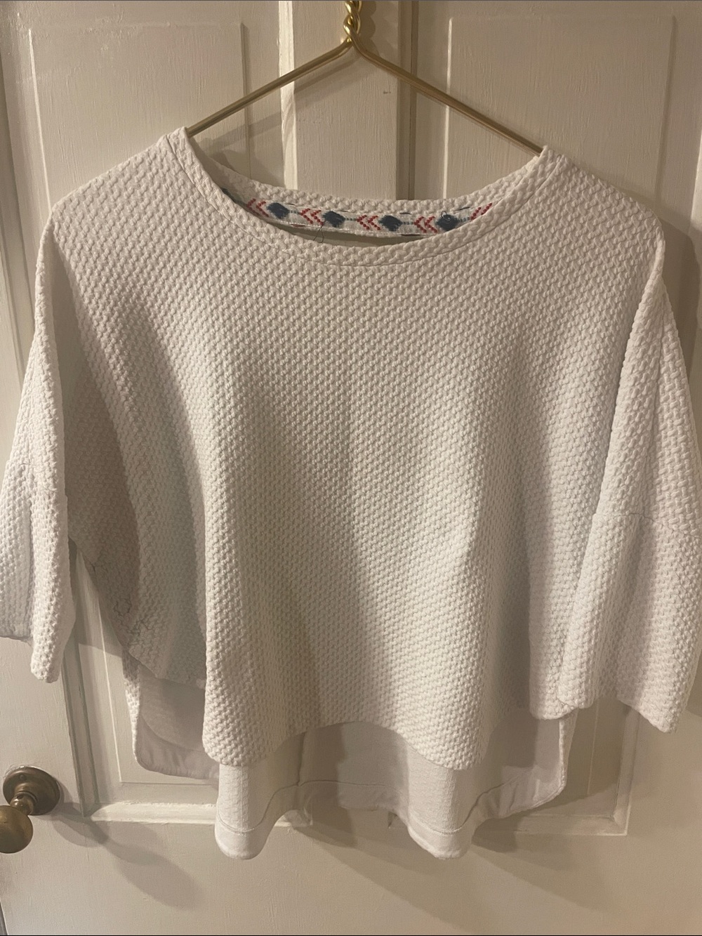 Deletta soft White Textured Cropped Pullover with Embroidered Neckline